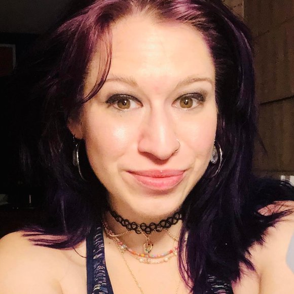 Meet your Posher, Kirsten - Picture 2 of 13